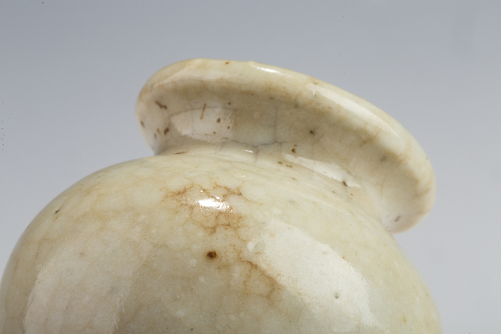 古玩陶瓷清中·哥釉水盂真品鑒賞圖