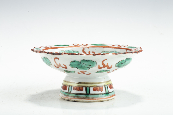 古玩陶瓷清晚·五彩龍紋花口供盤拍賣，當前價格168元