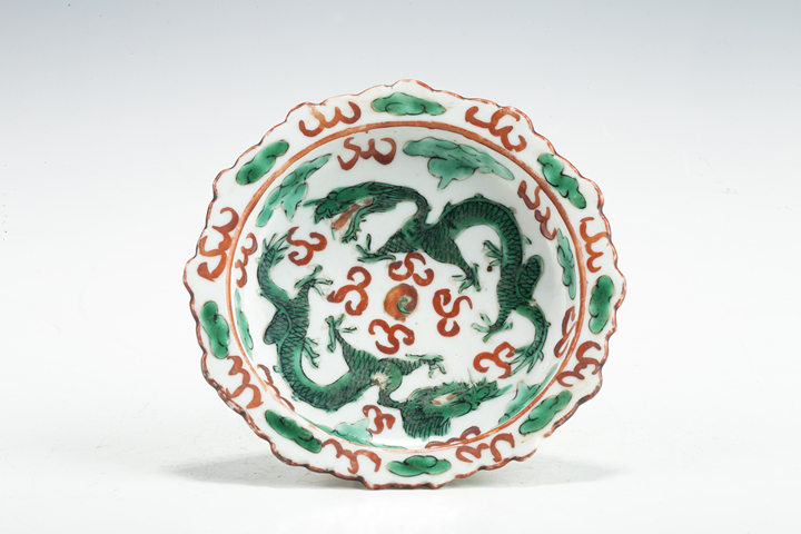 古玩陶瓷清晚·五彩龍紋花口供盤拍賣，當前價格168元