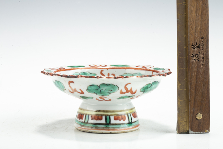 古玩陶瓷清晚·五彩龍紋花口供盤拍賣，當前價格168元