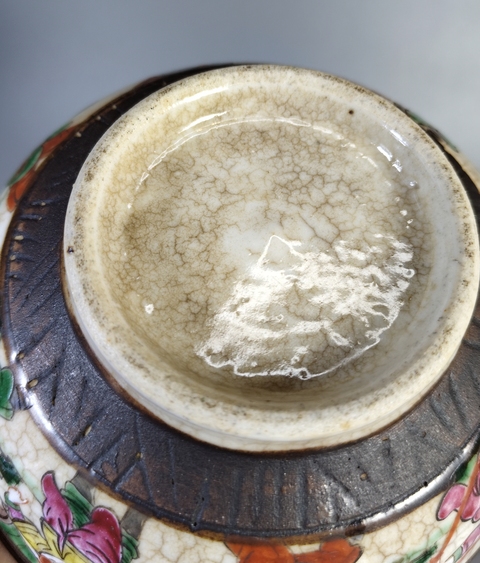 古玩陶瓷哥釉粉彩刀馬人物碗真品鑒賞圖