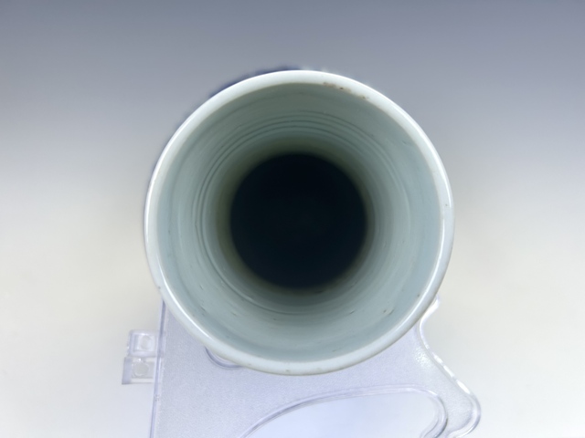 古玩陶瓷清中期·青花囍字天球瓶真品鑒賞圖