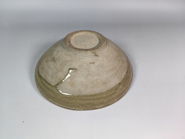 古玩陶瓷宋代青釉大碗真品鑒賞圖