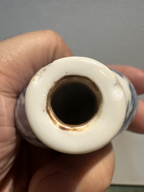 古玩陶瓷青花人物紋鼻煙壺真品鑒賞圖