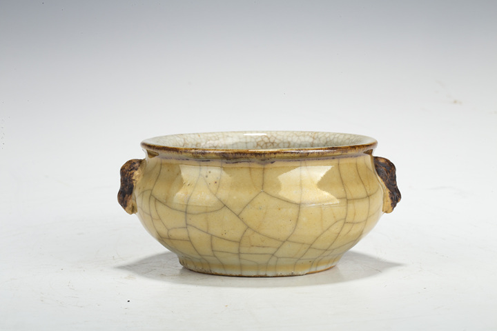 古玩陶瓷清中·哥釉鐵骨泥獸耳爐拍賣，當前價格2376元