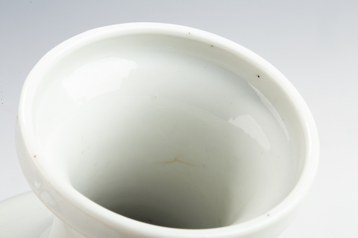 古玩陶瓷民國·粉彩八蠻進寶紋盤口瓶拍賣，當前價格258元