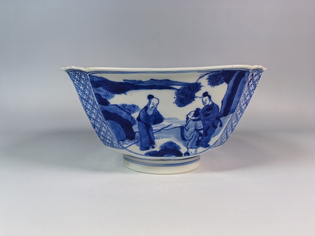 古玩陶瓷康熙人物故事紋青花四方倭角供碗真品鑒賞圖