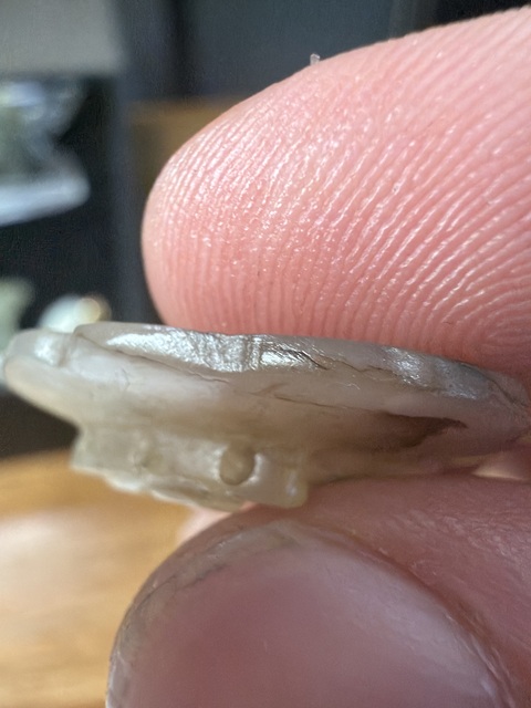 古玩玉器元代和田玉雕龜吐祥云帶飾拍賣，當(dāng)前價(jià)格20000元