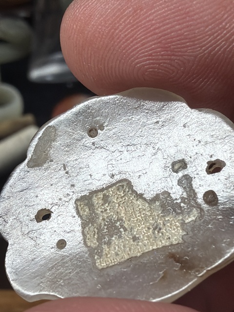 古玩玉器元代和田玉雕龜吐祥云帶飾拍賣，當(dāng)前價(jià)格20000元