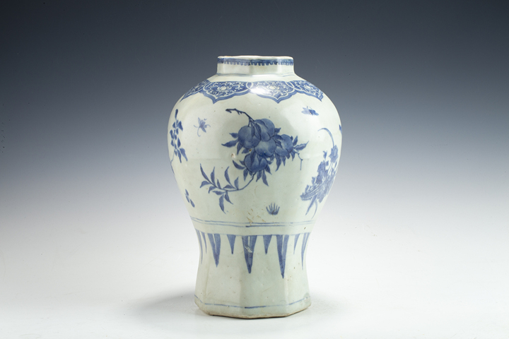 古玩陶瓷明末清初·青花花果紋八方罐真品鑒賞圖