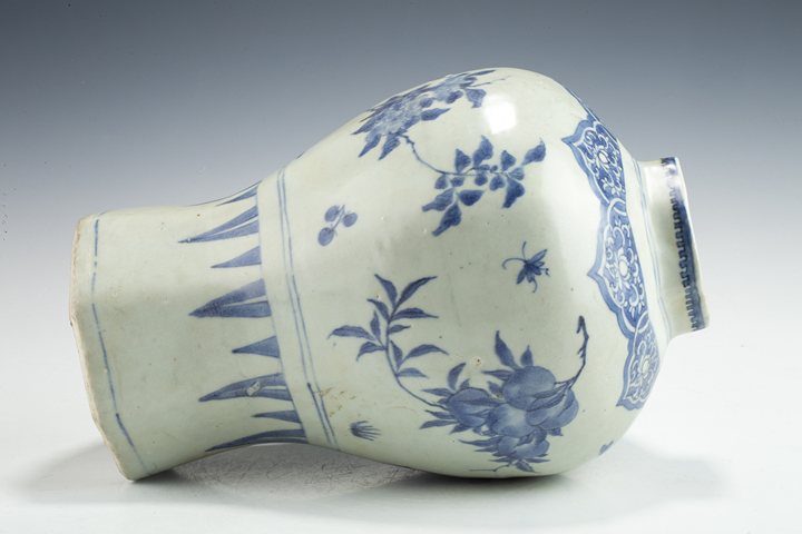 古玩陶瓷明末清初·青花花果紋八方罐真品鑒賞圖