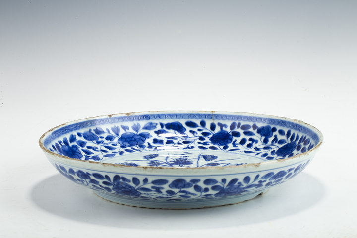 古玩陶瓷清雍正·青花一束蓮紋盤拍賣，當前價格12800元