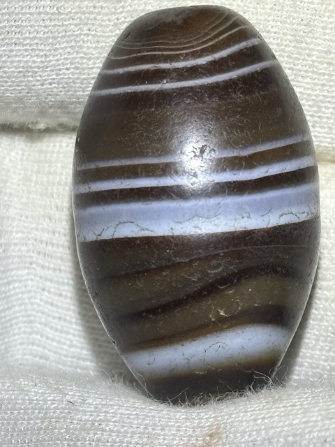 古玩玉器清代藏傳蠶絲瑪瑙勒珠真品鑒賞圖