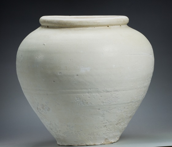 古玩陶瓷唐代白釉唇口罐拍賣，當前價格9000元