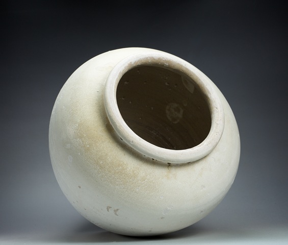 古玩陶瓷唐代白釉唇口罐拍賣，當前價格9000元