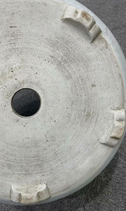 古玩陶瓷清中期 青花纏枝蓮紋折沿盤真品鑒賞圖