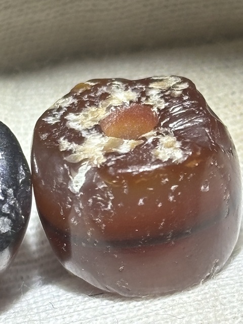 古玩玉器紅瑪瑙珠真品鑒賞圖