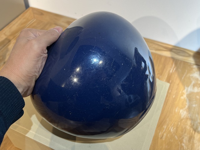 古玩陶瓷乾隆祭藍釉罐真品鑒賞圖