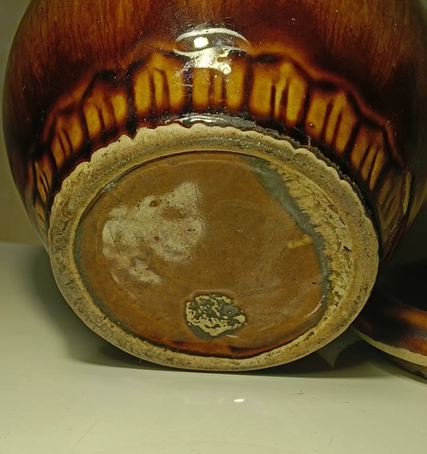 古玩陶瓷褐綠釉印花蓋罐真品鑒賞圖