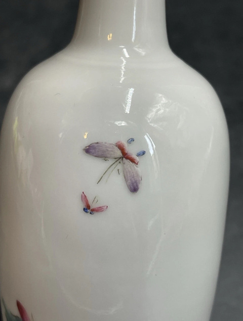 古玩陶瓷民國 粉彩花卉紋瓶真品鑒賞圖