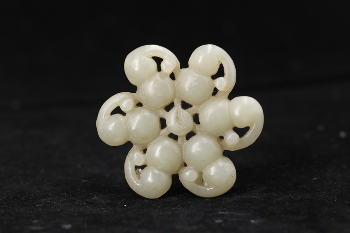 古玩玉器和田玉雕“花卉佩”真品鑒賞圖