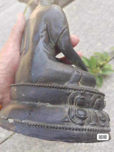 古玩銅器銅釋迦摩尼真品鑒賞圖