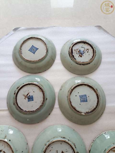 古玩陶瓷清代豆青釉盤拍賣，當前價格118元