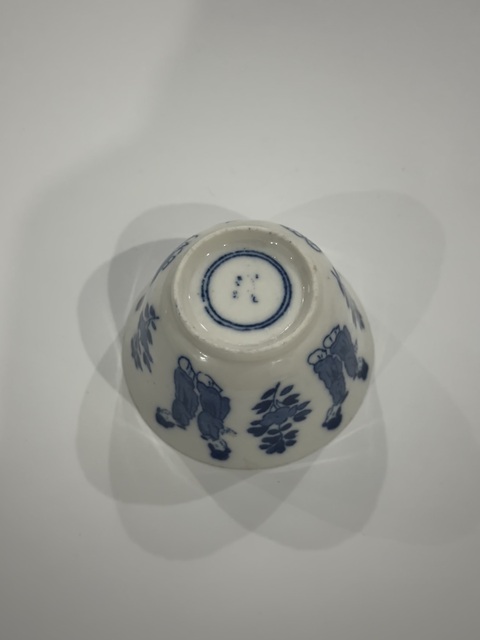 古玩陶瓷青花人物紋杯真品鑒賞圖