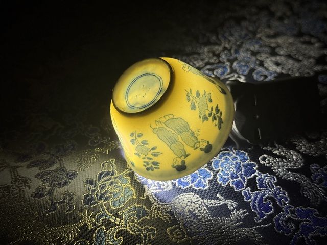 古玩陶瓷青花人物紋杯真品鑒賞圖