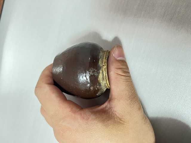 古玩陶瓷褐釉水盂真品鑒賞圖