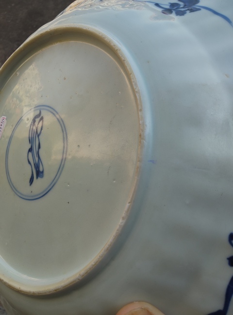 古玩陶瓷青花人物故事紋花口盤真品鑒賞圖