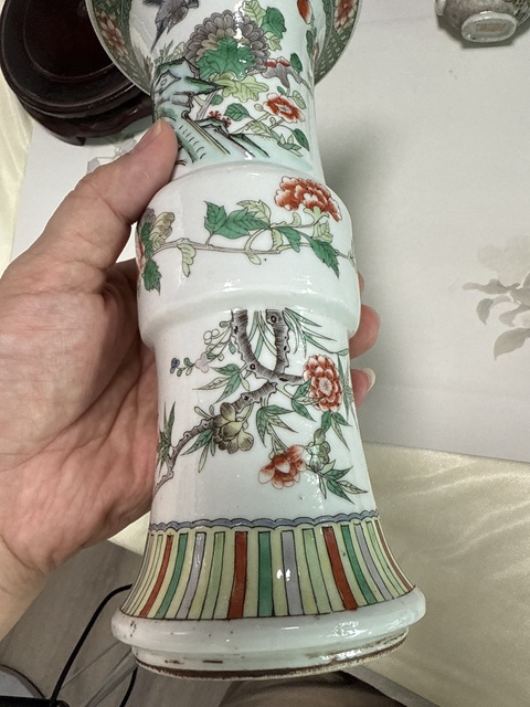 古玩陶瓷五彩花鳥紋花觚真品鑒賞圖