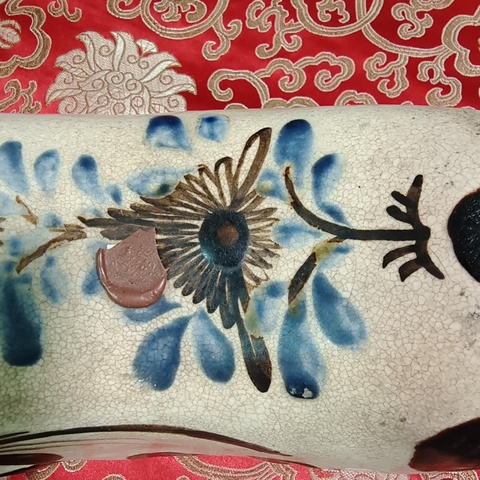 古玩陶瓷青花褐彩貓兒枕真品鑒賞圖