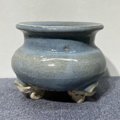 古玩陶瓷鈞窯天藍釉香爐真品鑒賞圖