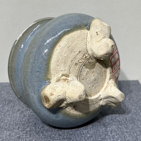 古玩陶瓷鈞窯天藍釉香爐真品鑒賞圖