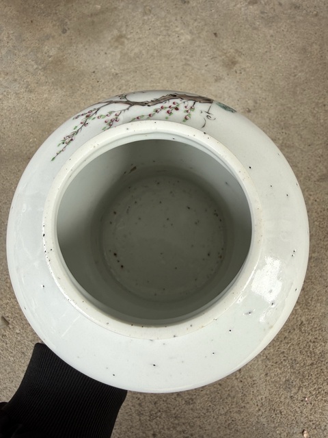 古玩陶瓷民國粉彩桃花美女將軍罐真品鑒賞圖