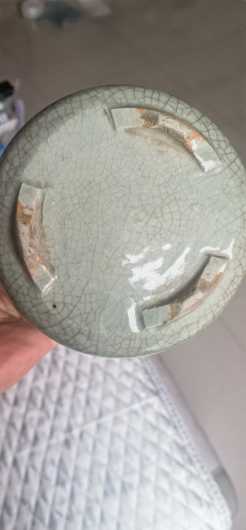 古玩陶瓷哥釉開片三足爐真品鑒賞圖