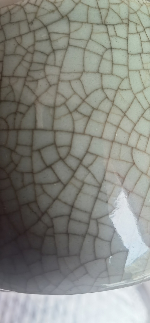 古玩陶瓷哥釉開片三足爐真品鑒賞圖