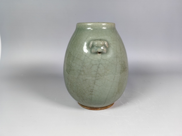 古玩陶瓷清中晚哥釉獸耳尊真品鑒賞圖