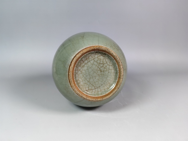 古玩陶瓷清中晚哥釉獸耳尊真品鑒賞圖