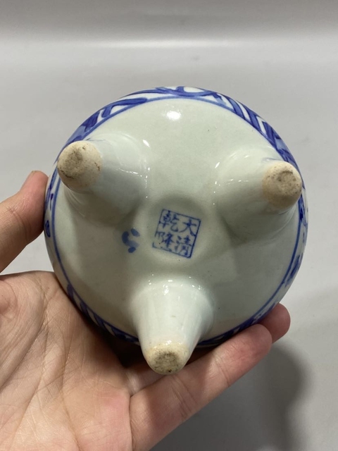 古玩陶瓷民國青花香爐真品鑒賞圖