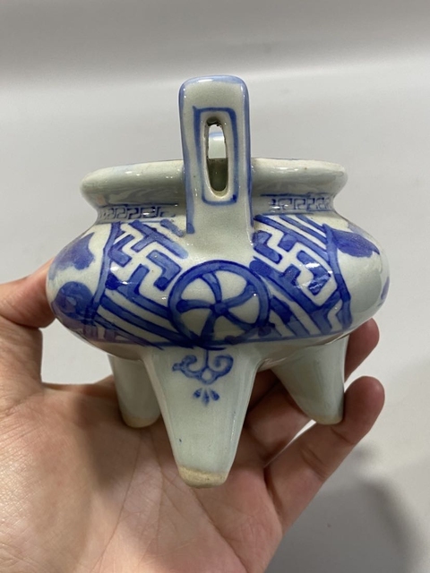 古玩陶瓷民國青花香爐真品鑒賞圖