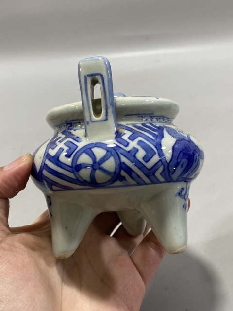 古玩陶瓷民國青花香爐真品鑒賞圖