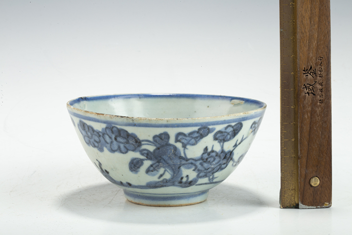 古玩陶瓷明晚·青花花卉紋碗
真品鑒賞圖