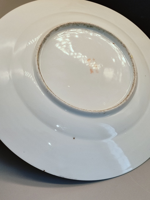 古玩陶瓷黃地粉彩萬壽無疆盤真品鑒賞圖