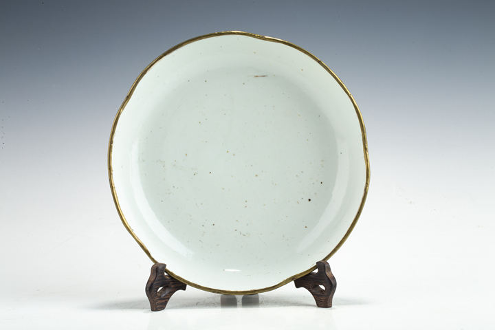 古玩陶瓷明晚·白釉盤真品鑒賞圖