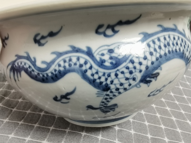 古玩陶瓷青花雙龍戲珠紋爐真品鑒賞圖