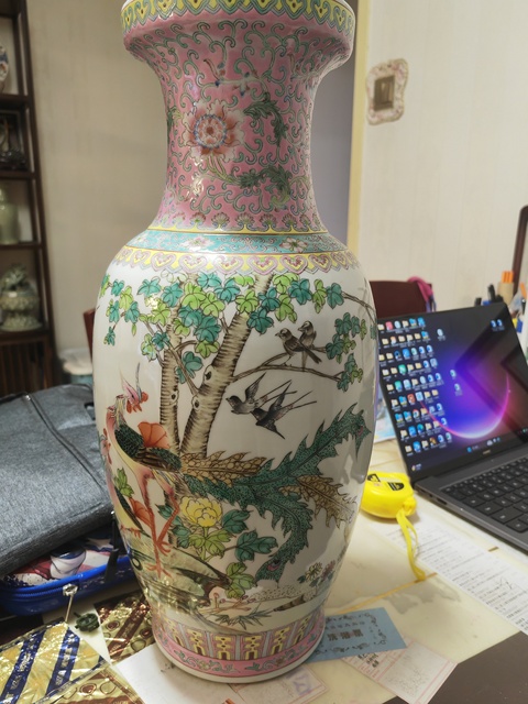 古玩陶瓷五倫圖盤口瓶真品鑒賞圖