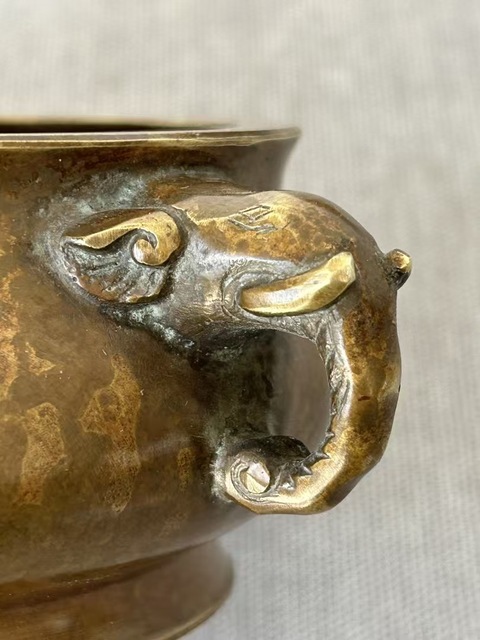 古玩銅器銅象耳爐真品鑒賞圖