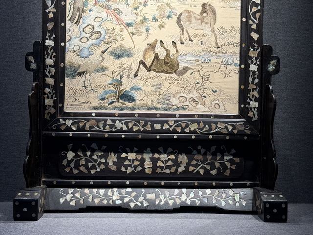 古玩雜項(xiàng)刺繡真品鑒賞圖